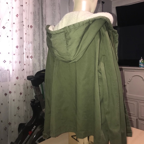 Jacket - Picture 4 of 8